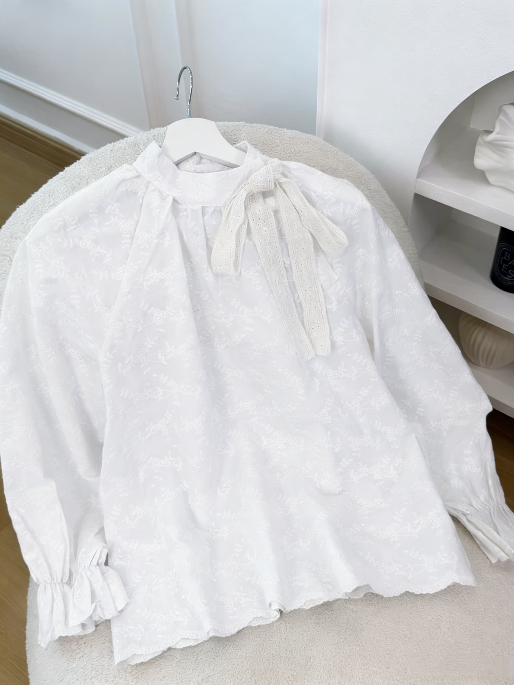 Lace Bow-Tie Stand Collar Blouse